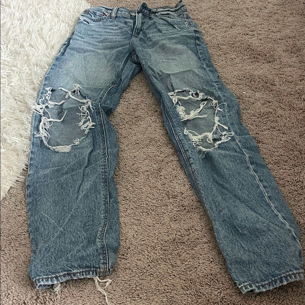 Women’s Distressed Blue Jeans